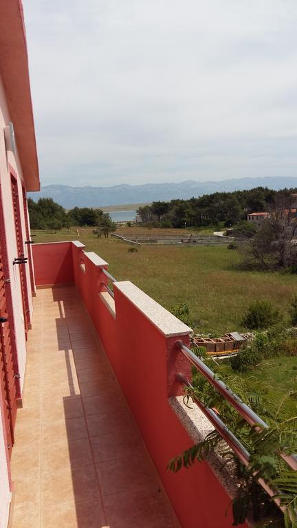 Apartments Ema Vir Luaran gambar